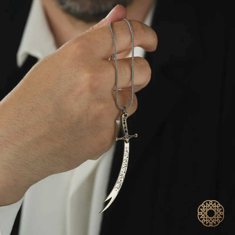 İsimli Zülfikar Gümüş kolye Modeli