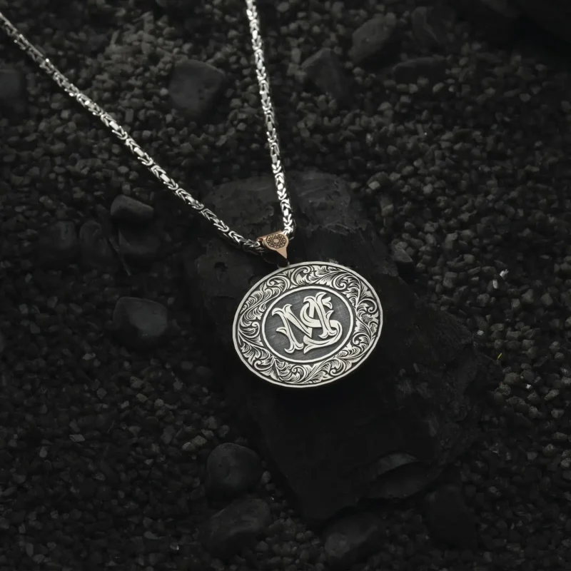 AMOR 17 EKIM 202532161 copy Aslan Ve Harfli Gümüş Erkek Kolye