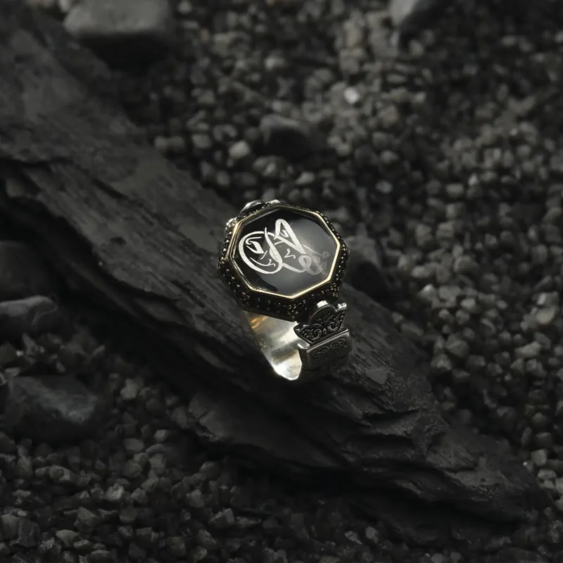 AMOR 17 EKIM 202532205 copy İsimli Gümüş Erkek Yüzük Modeli