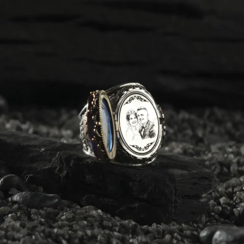 AMOR 17 EKIM 202532238 copy Hiç Harfli Resimli Gümüş Erkek Yüzük Modeli