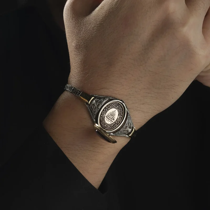 AMOR 17 EKIM 202532471 copy Kapaklı Değerli Kıl Gümüş Erkek Bileklik Modeli