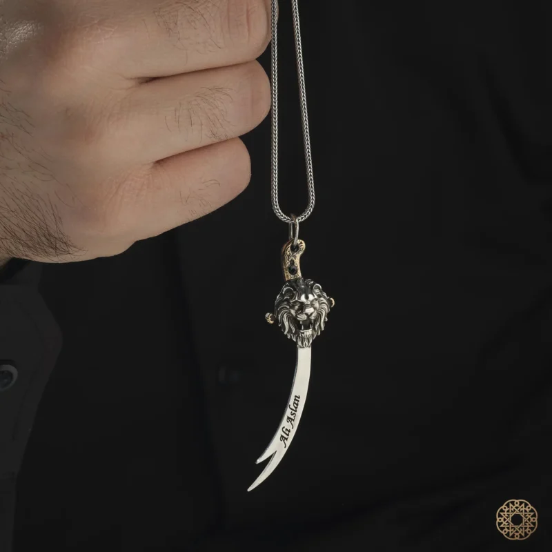 Aslanlı Zülfikar Gümüş Kolye Modeli