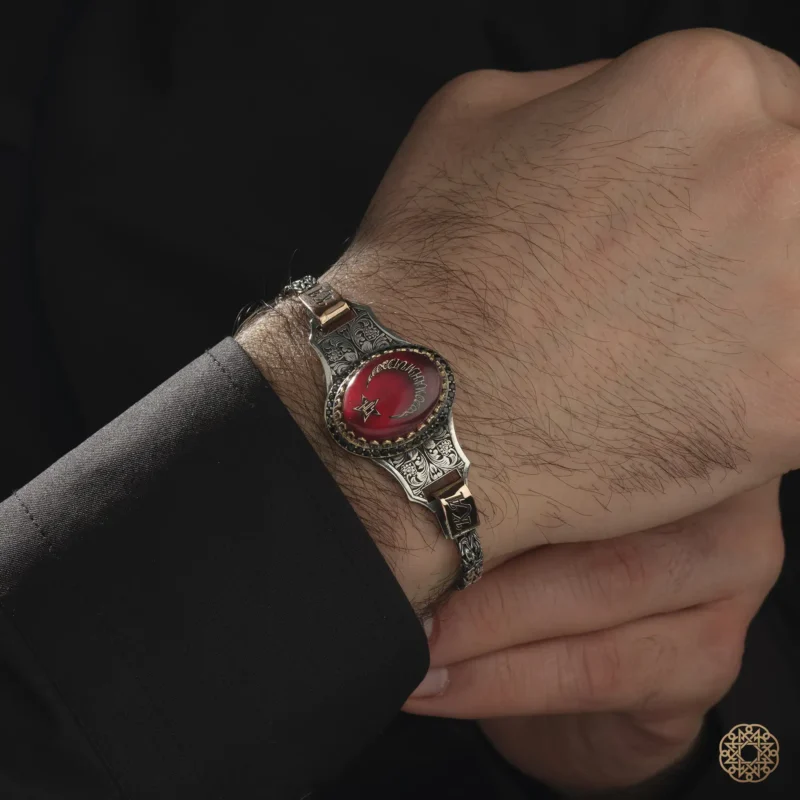 amor 9 kasim 202532781 copy İsimli Ayyıldız Ve Üç Hilal Çift Başlı Kartal İşlemeli Gümüş Bileklik Modeli