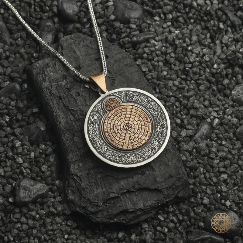 amor 9 kasim 202532926 copy Hz Süleyman’ın Mührü Ve Ayet-el Kürsü Gümüş Erkek Kolye Modeli