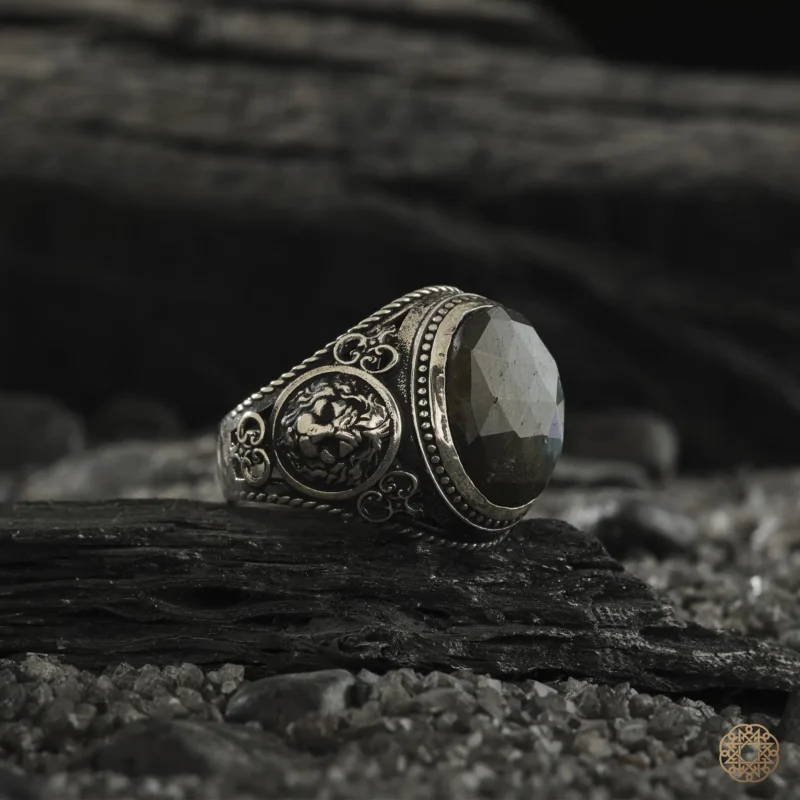 Labradorit Taşlı Gümüş Erkek Yüzük Modeli