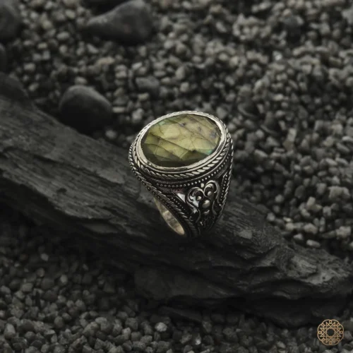 Labradorit Taşlı Gümüş Erkek Yüzük Modeli